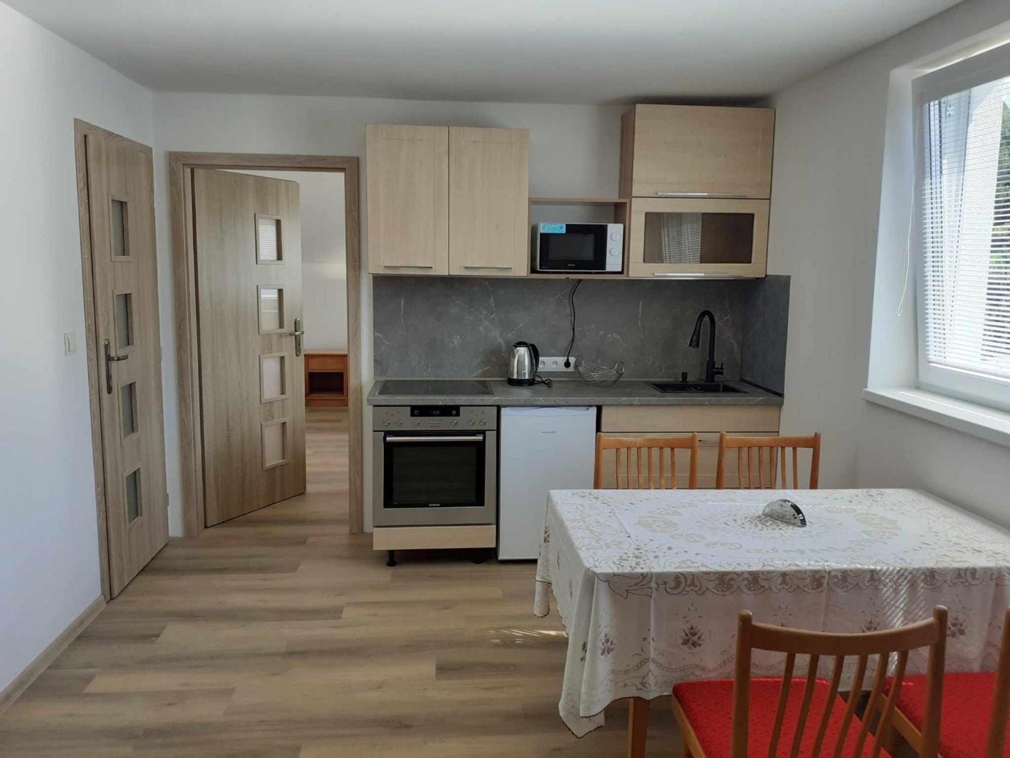 Apartmanovy Dum Terka Зазрива Экстерьер фото